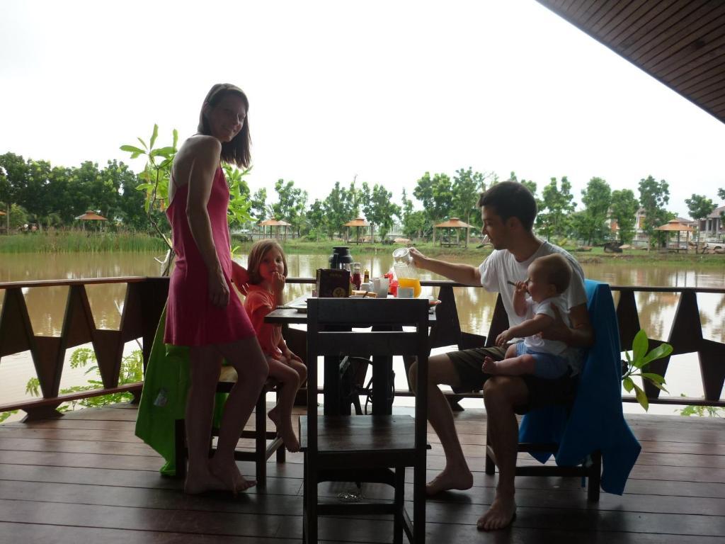 Tanita Lagoon Resort Удон-Тхани Номер фото
