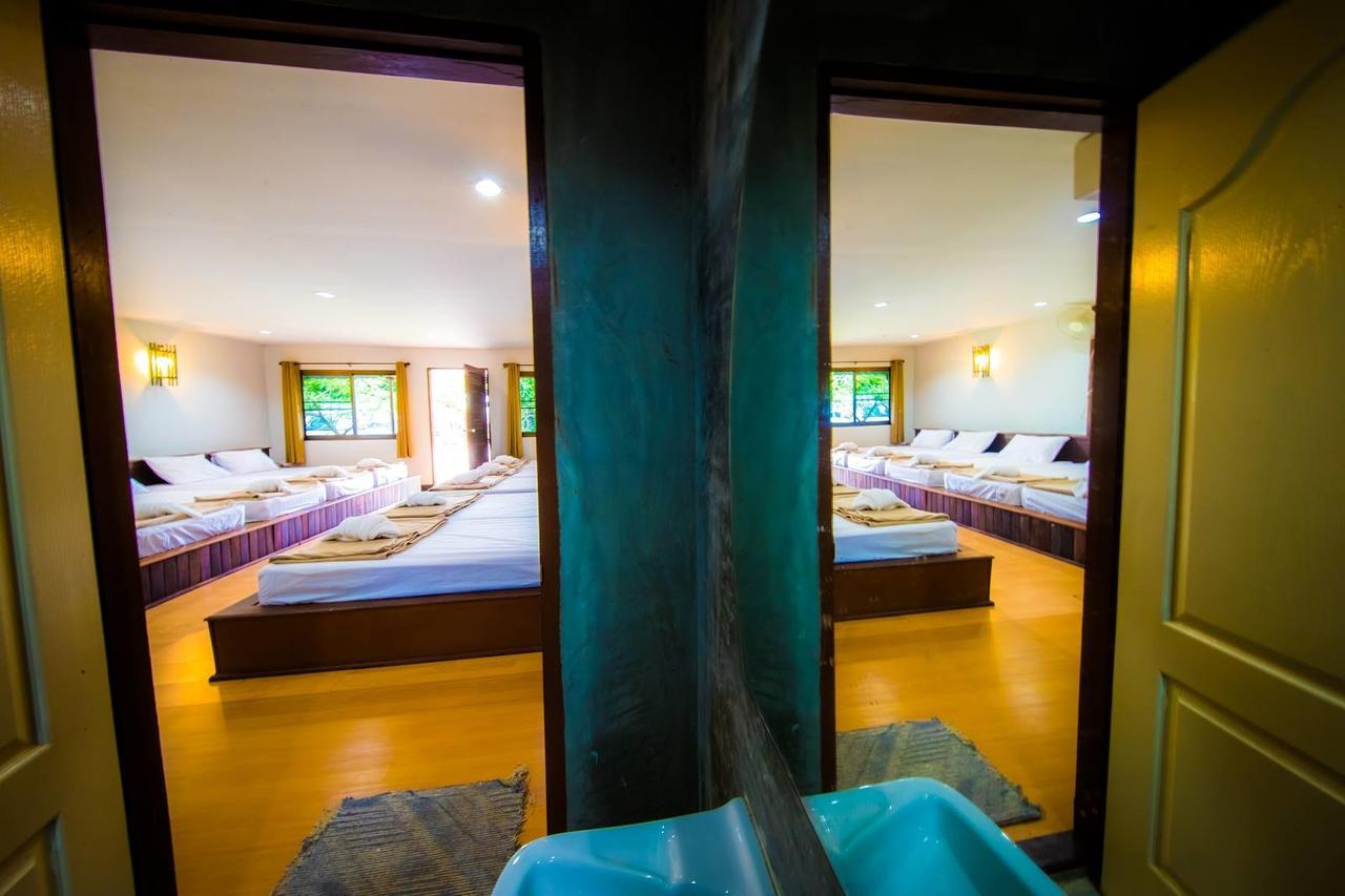 Tanita Lagoon Resort Удон-Тхани Экстерьер фото
